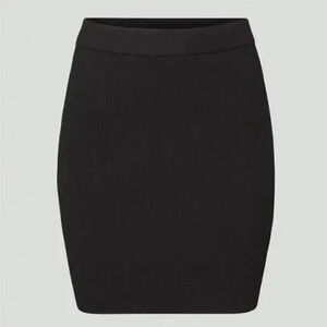 Aritzia Ribbed Black Knit Reso Skirt Black Size Medium